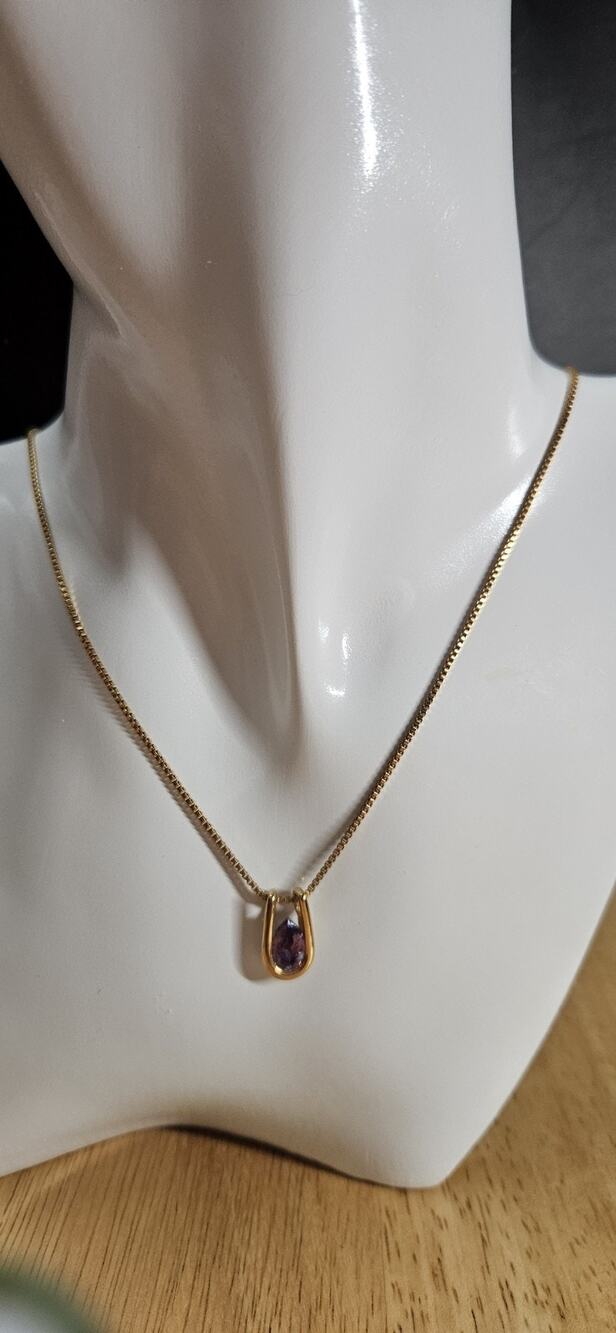 Avon Gold Tone Box Chain Necklace with Purple Glass Teardrop Stone - 18"